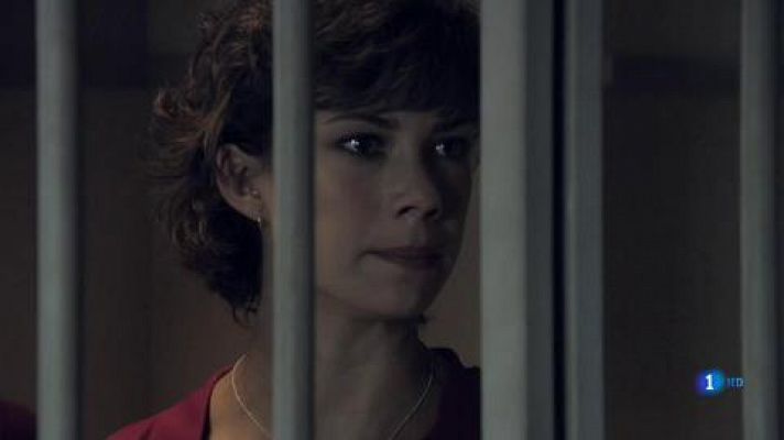 Servir y proteger - Alicia se entera por un preso que Iker está en problemas