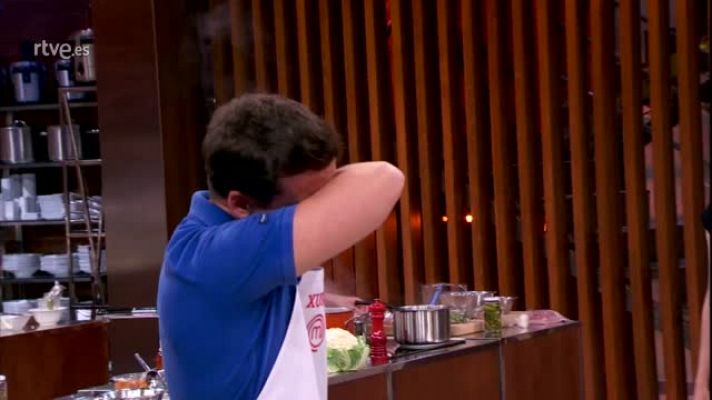 MasterChef Celebrity - Los aspirantes reciben regalos de sus hogares