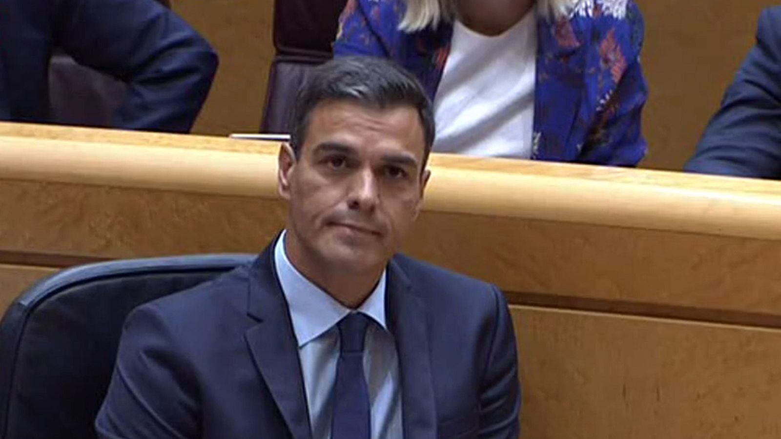 Sánchez y Cosidó se enzarzan en el Senado por "el diálogo" en la gestión de la crisis en Cataluña