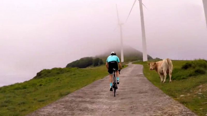 El comentarista de TVE asciende a la indita cima vasca, que puede decidir la Vuelta ciclista a Espaa 2018.