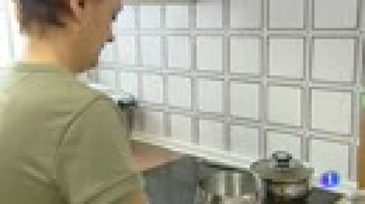 Telediario 1 - Solo el 25% de los posibles beneficiarios del bono social eléctrico lo ha solicitado a un mes de que expire el plazo