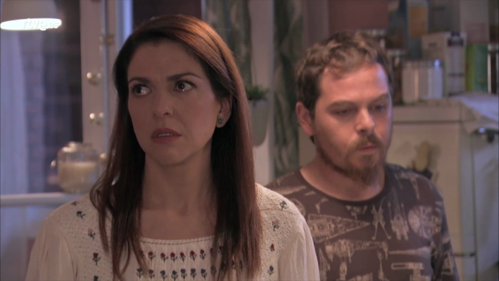 Servir y proteger - Karim sospecha que entre Espe y Fede hay algo más