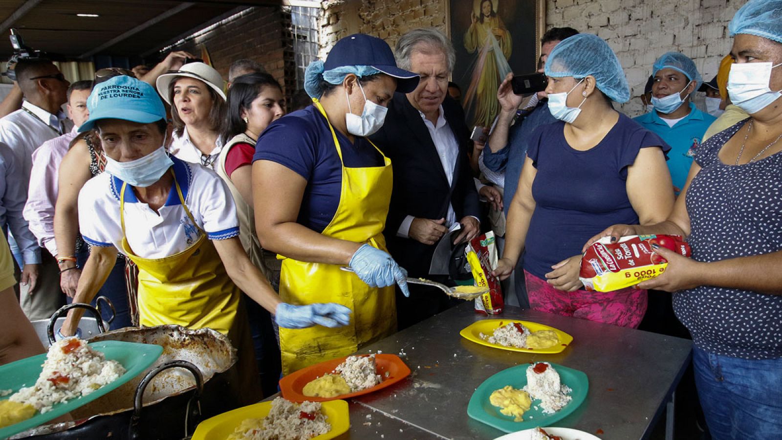 Almagro visita la ciudad fronteriza de Cúcuta (Colombia) para ver sobre el terreno la situación de miles de migrantes venezolanos. 