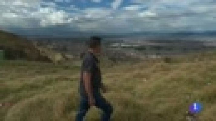 Telediario 1 - Ex guerrilleros de las FARC estudian para ser médicos