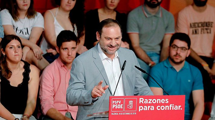 Telediario 1 - Ábalos exige a Rivera que pida perdón por dudar de la tesis de Sánchez mientras PP y Cs reclaman más explicaciones