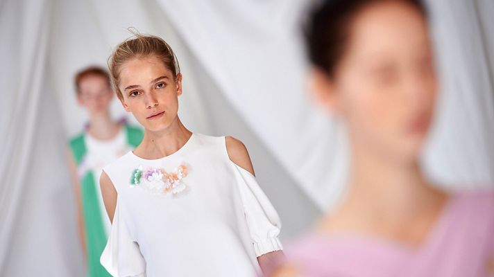  - Proceso de creación de la colección de primavera y verano 2019 de Delpozo.