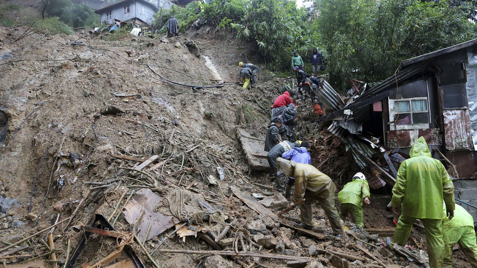 Filipinas busca a los supervivientes y hace balance de los destrozos del tifón Mangkhut