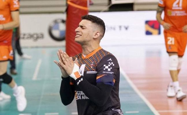 Telediario 1 - Vinicius Noronha, jugador del Voleibol Teruel, encontrado muerto en su domicilio