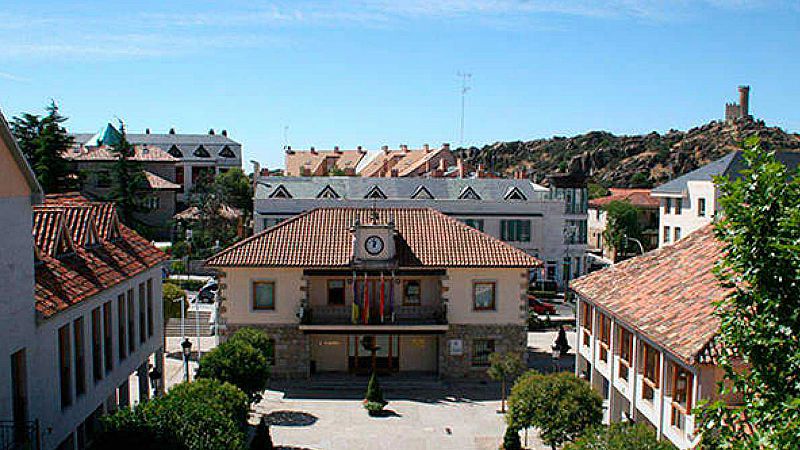 El PP de Madrid expedienta al concejal que chantajeó a la alcaldesa de Torrelodones