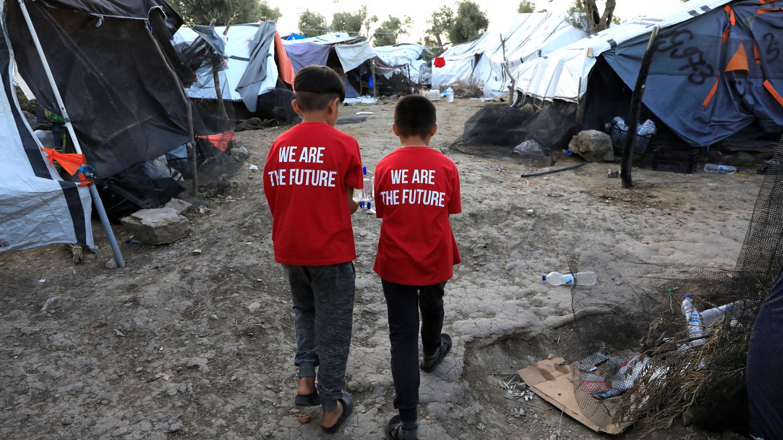 Crisis de los refugiados | Lesbos: La vida de miles de migrantes hacinados en campamentos en Lesbos