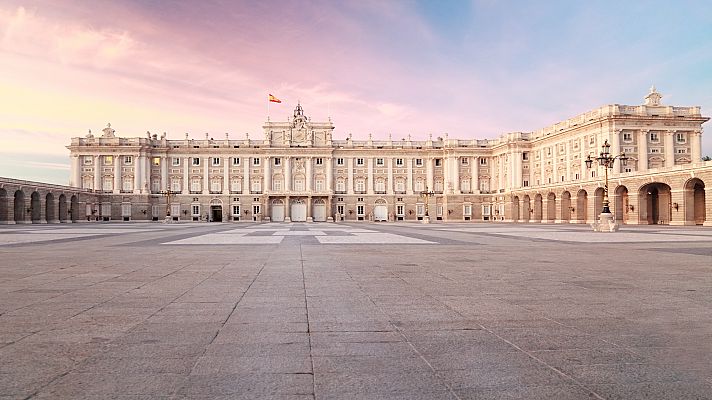 Palacio de Oriente (I). Un lunes santo