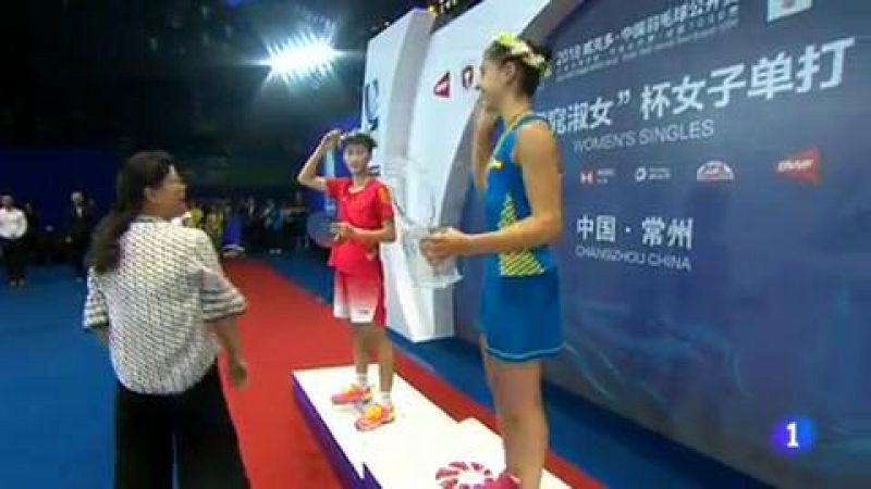 La española Carolina Marín ha conquistado el Abierto de China, su segundo 'Super 1.000', al derrotar a la china Yufei Chen por 21-18 y 21-13.