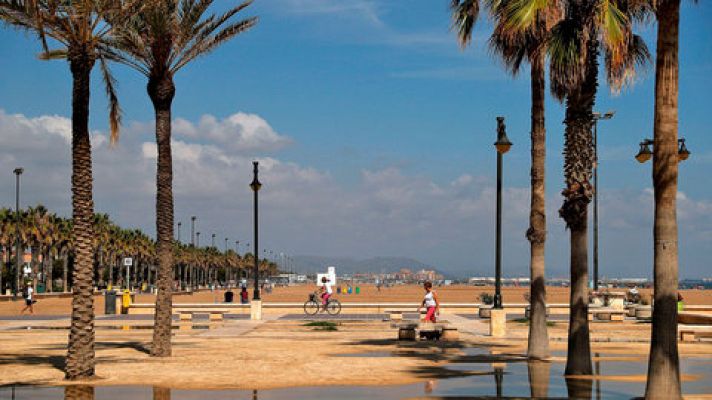 La semana comenzará con calor en el suroeste, la costa mediterránea y Canarias