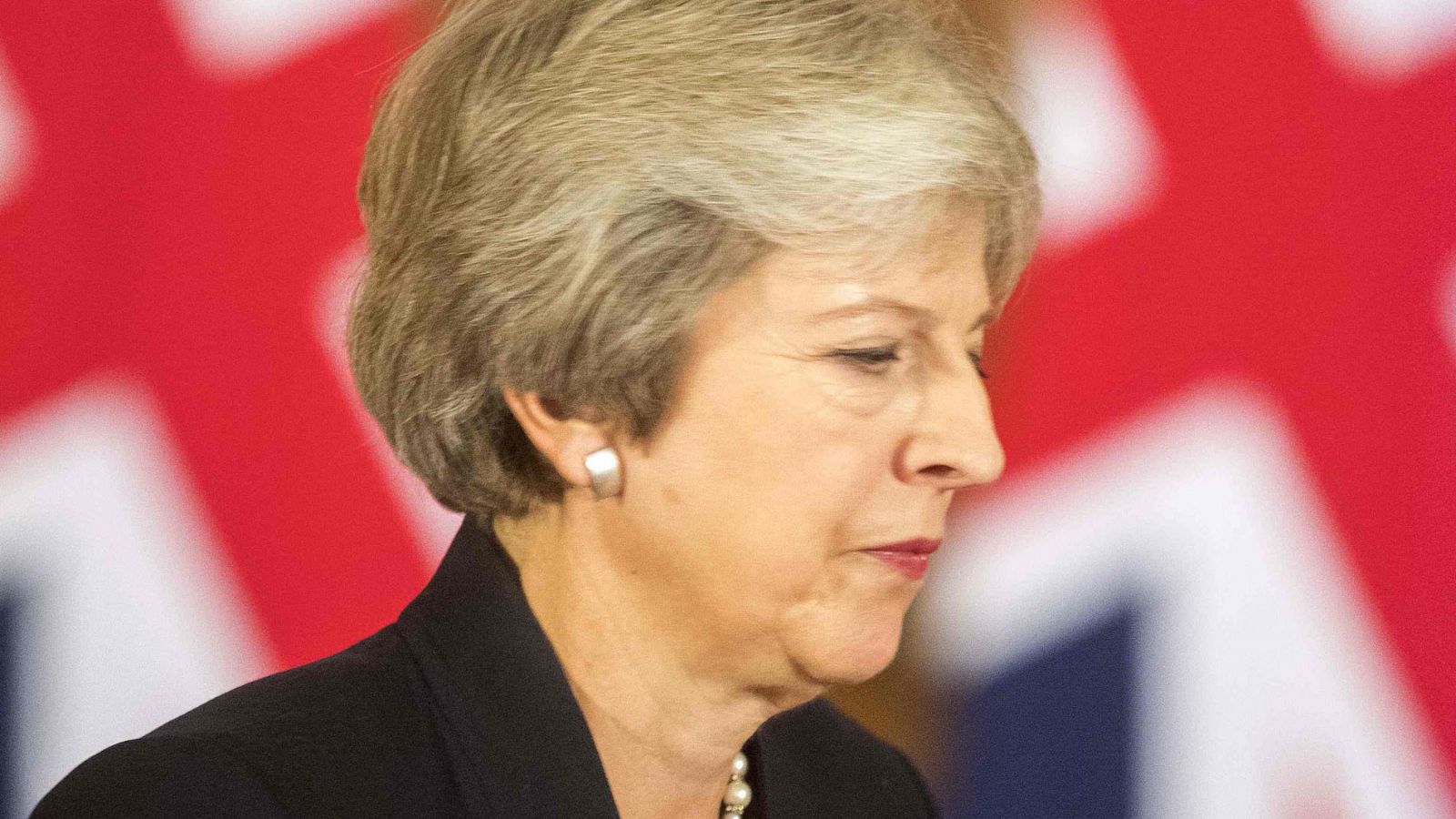 Telediario 1: Londres aguanta el rechazo de la UE e insta a Bruselas a reconsiderar el plan de Theresa May para el 'Brexit' | RTVE Play