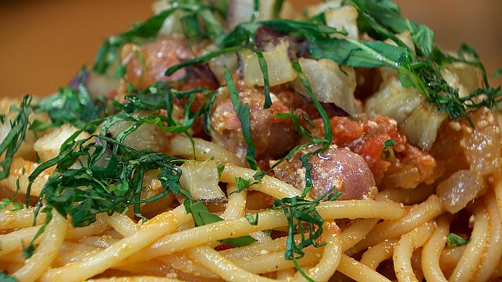 RTVE Cocina - Bucatini "alla norma"