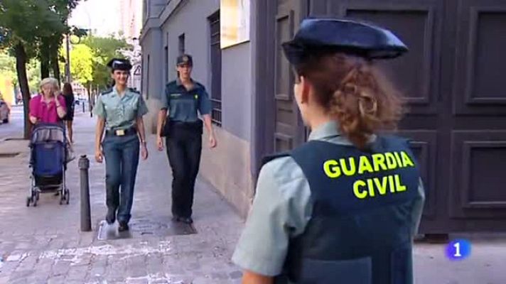 Telediario 1 - Solo el 7% de los guardias civiles son mujeres