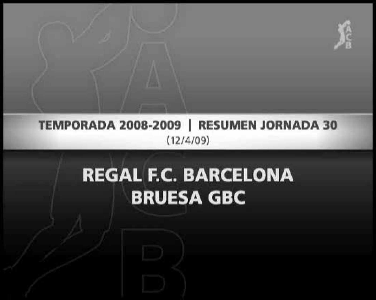 La fortaleza interior del Regal FC Barcelona, marcada por el acierto de Fran Vázquez, y el perfecto día de Ersan Ilyasova en el tiro de tres, fue suficiente para que el equipo azulgrana lograra un contundente triunfo ante el Bruesa GBC (86-64).  