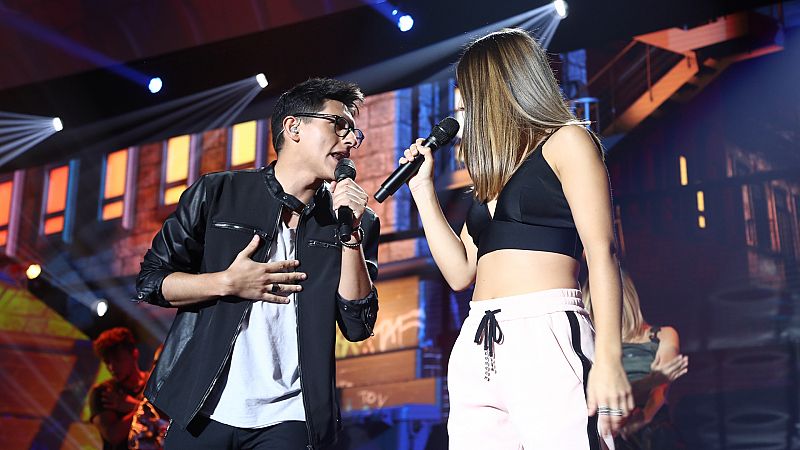 OT 2018 - Alfonso y Sabela cantan 'chame la Culpa' en la Gala 1