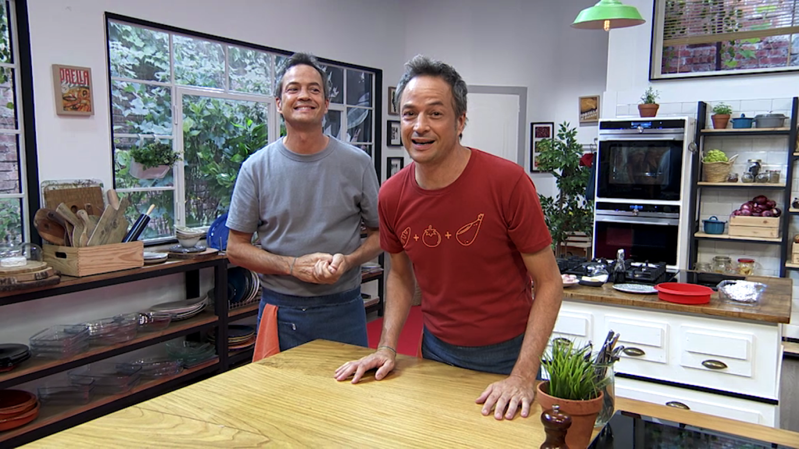 Torres en la cocina - Tatín de patatas y tomates. Bacalao al txacolí - ver ahora