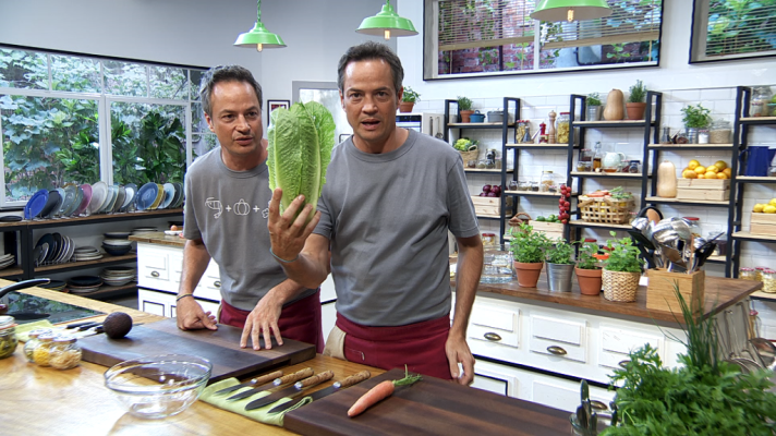 Torres en la cocina - Ensalada de brotes. Dentón con salsa de setas