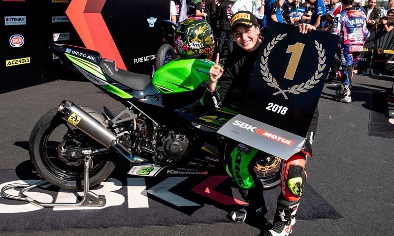 Ana Carrasco: "Espero que esta victoria ayude a que se vea más normal a una chica corriendo un mundial" 