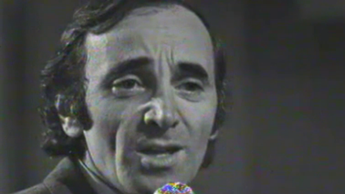 Esta noche con ... - Charles Aznavour
