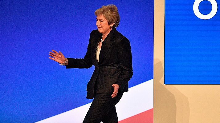 Telediario 1 - Theresa May baila al son de ABBA en la convención de su partido