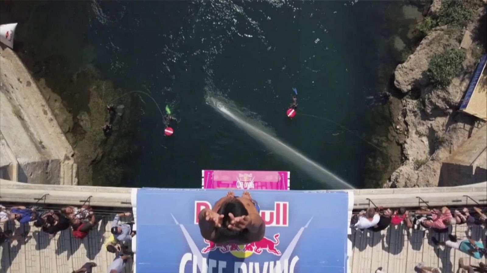 Saltos de acantilados - Red Bull Cliff Diving World Series 2018 Prueba Mostar -ver