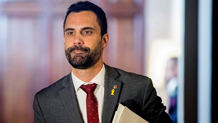 Informativo 24h - El Parlament vota la propuesta de JxCat y ERC para el dialogo con el Gobierno "sin condiciones" ni renuncias