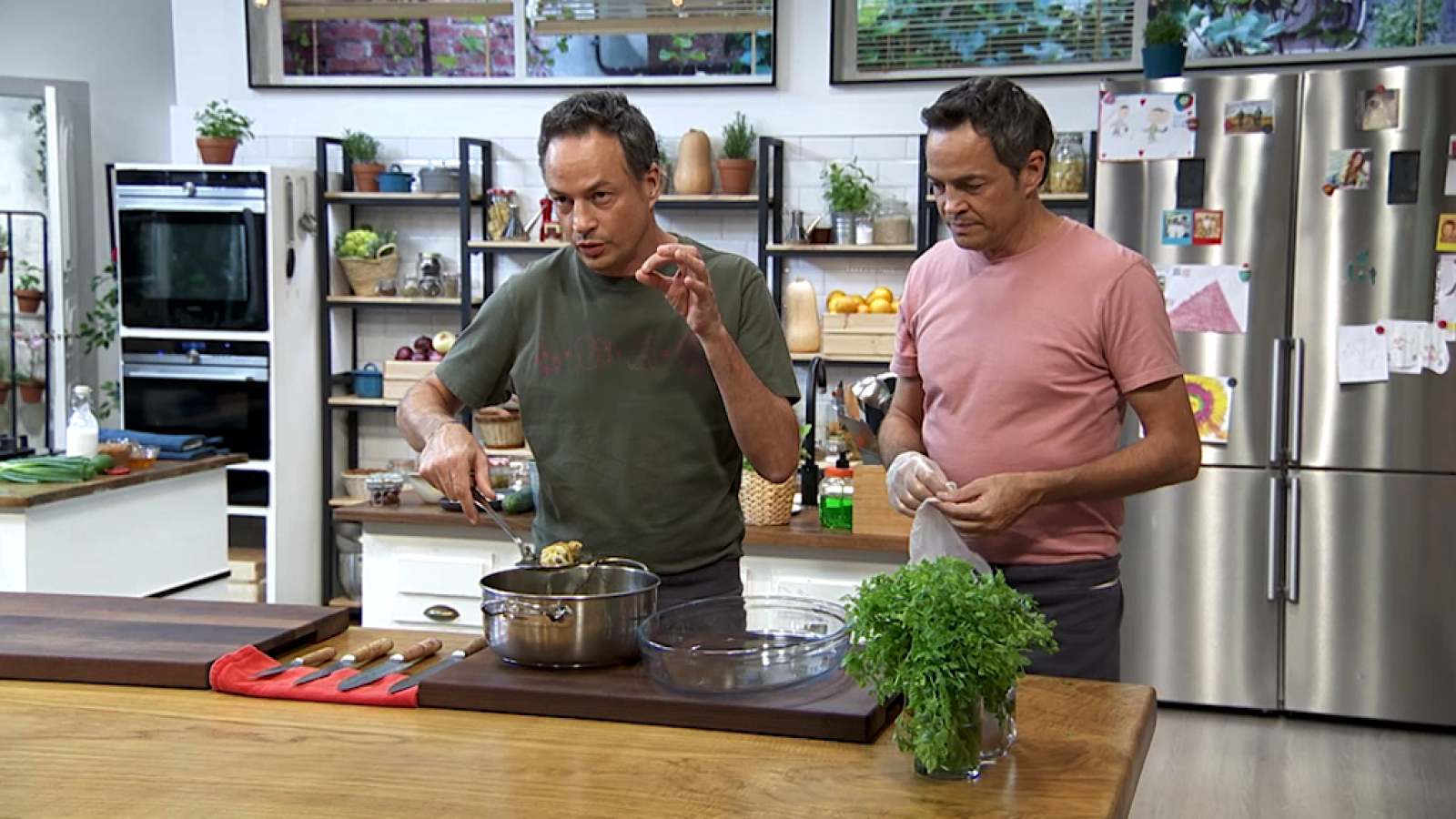 Torres en la cocina - Pollo con salsa de cacahuetes. Arroz verde