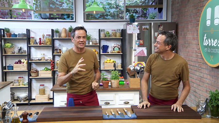 Torres en la cocina - Pez mantequilla al carbón y flan de manzana asada