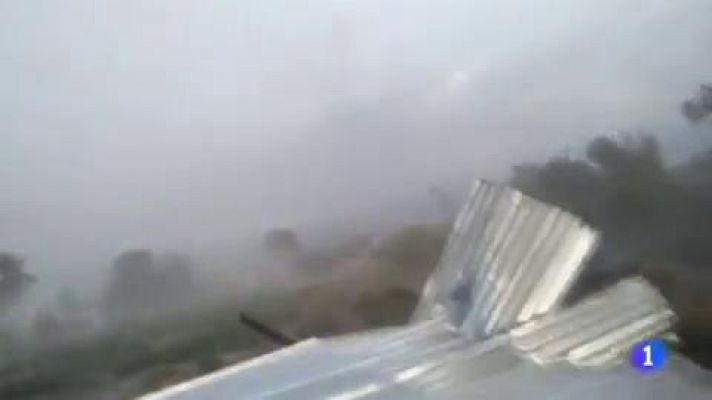 Telediario 1 - Las autoridades de Indonesia creen que hay miles de desaparecidos por el terremoto y posterior tsunami