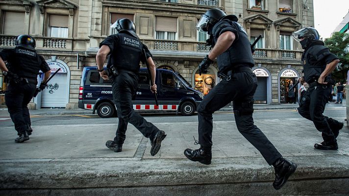 Manifestación de los Mossos d'Esquadra en el centro de Barcelona 