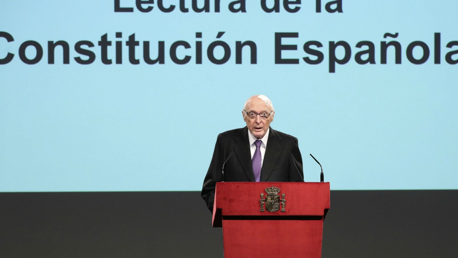 Parlamento entrevista a José Pérez-Llorca, ponente de la Constitución