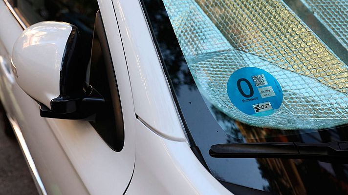 Telediario 1 - Este lunes entra en vigor el nuevo protocolo contra la contaminación en Madrid