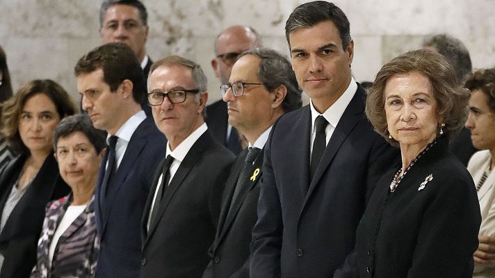 Telediario 1 - Centenares de familiares y amigos despiden a Caballé con un funeral austero y con su voz