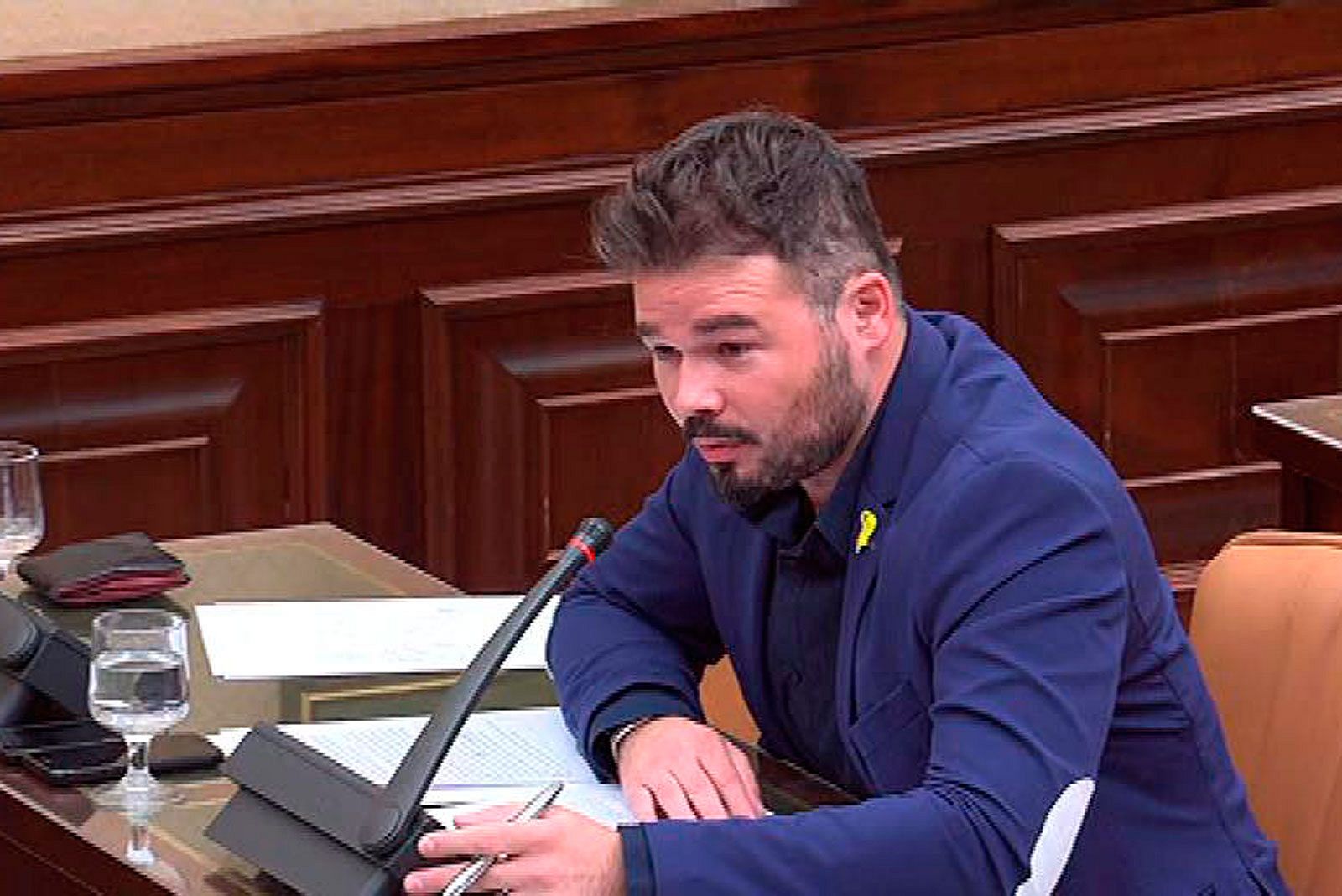Rufián llama "palmera" de Cascos a una diputada del PP y ella le tacha de "imbécil"
