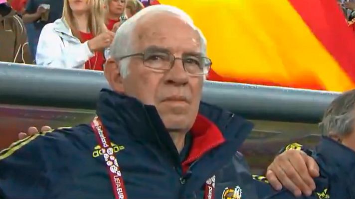 Telediario 1 - "Luis, el sabio del éxito", el homenaje de la Federación a Aragonés