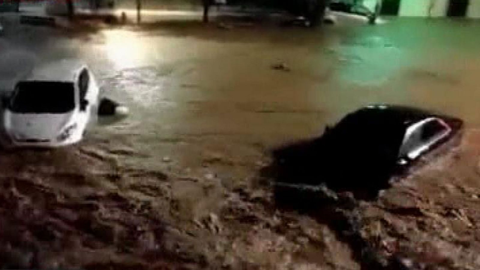Mallorca | Los vecinos de la localidad de Sant Llorenç quedan incomunicados tras el desbordamiento de un torrente