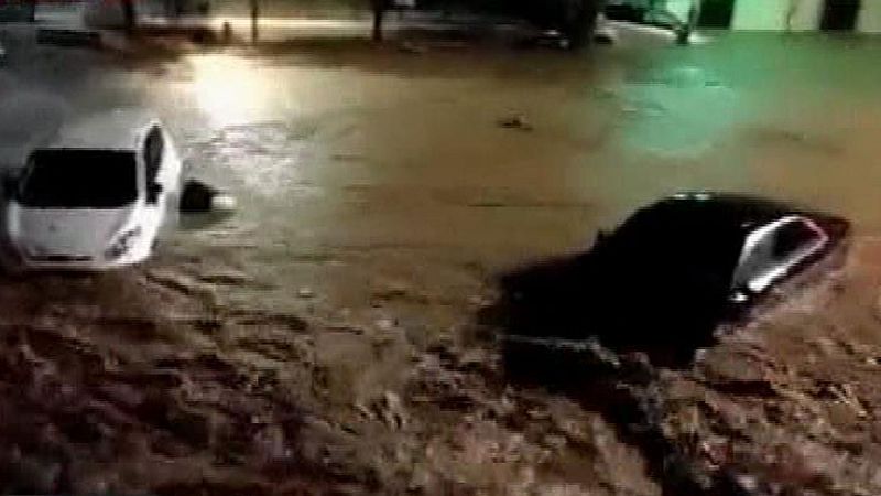 Los vecinos de la localidad mallorquina de Sant Llorenç quedan incomunicados tras el desbordamiento de un torrente