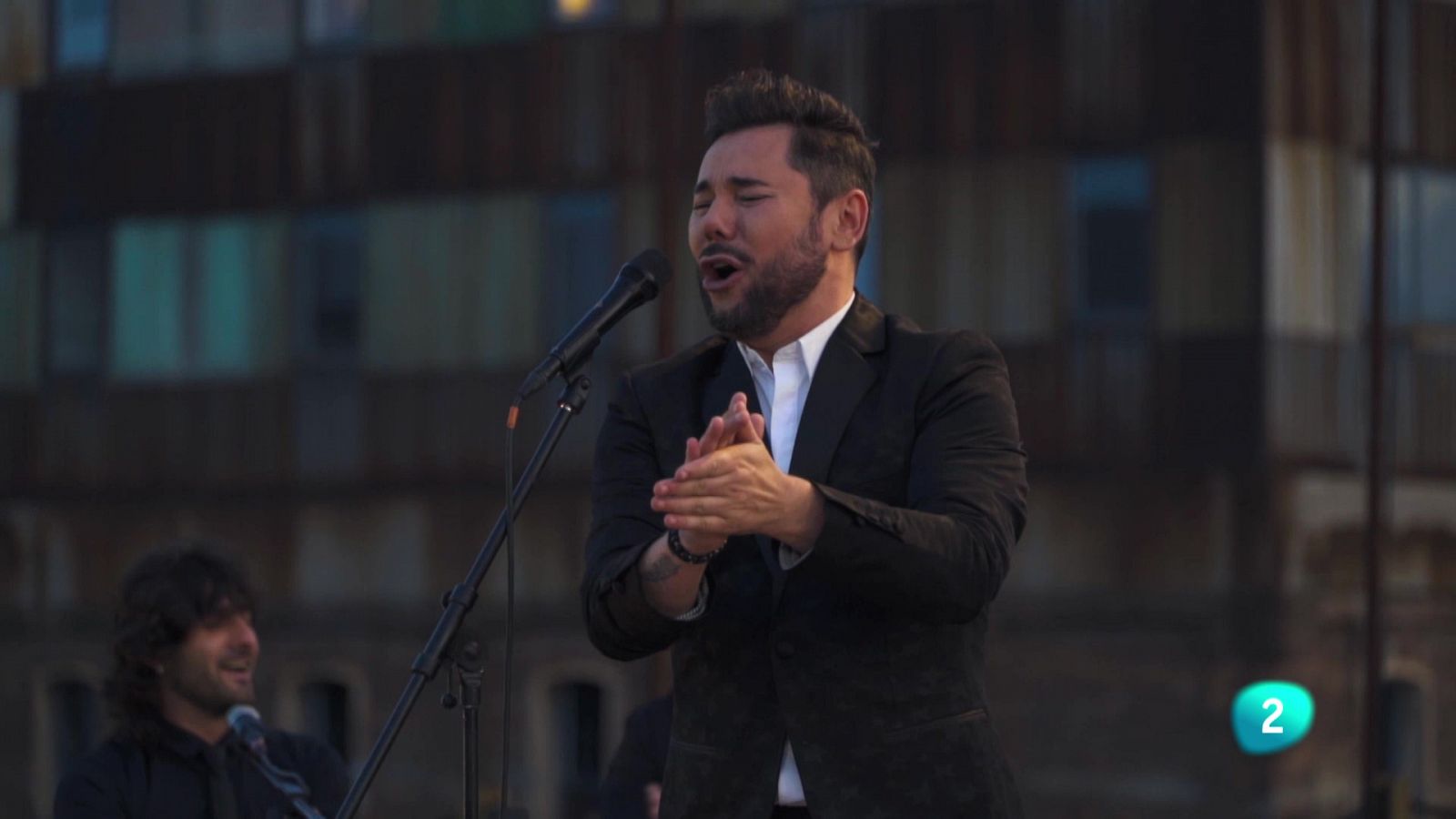 La Hora Musa - Miguel Poveda - 'Voy a perder la cabeza por tu amor' en directo