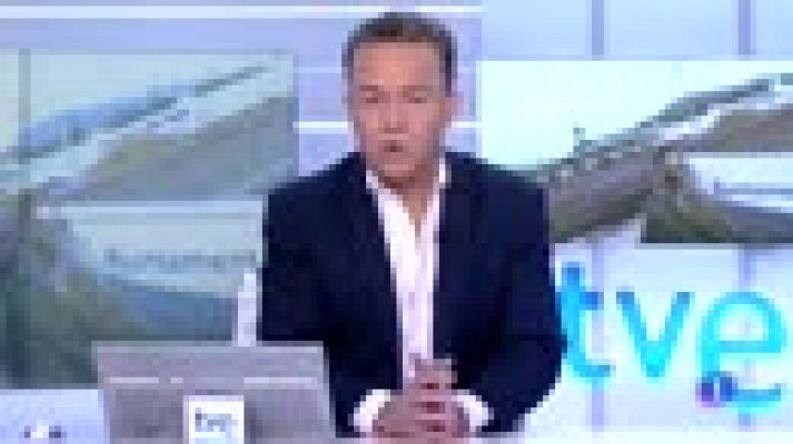 Telediario 1 - Nadal ayuda en las labores de limpieza tras las inundaciones en Mallorca