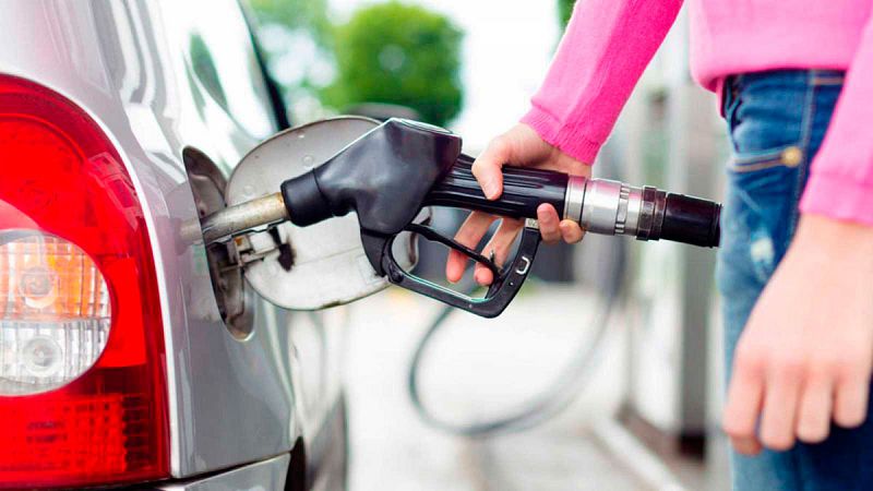 A partir del doce de octubre cambia el etiquetado de los combustibles en las gasolineras: la gasolina se identificará con un círculo y la letra "E", el diésel con un cuadrado y la leta "B", y los gases con un rombo.