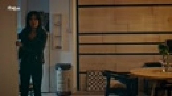 Estoy vivo - David rompe con Susana