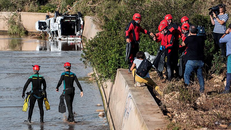 Inundaciones en Mallorca - La Guardia Civil coordina la búsqueda del niño desaparecido