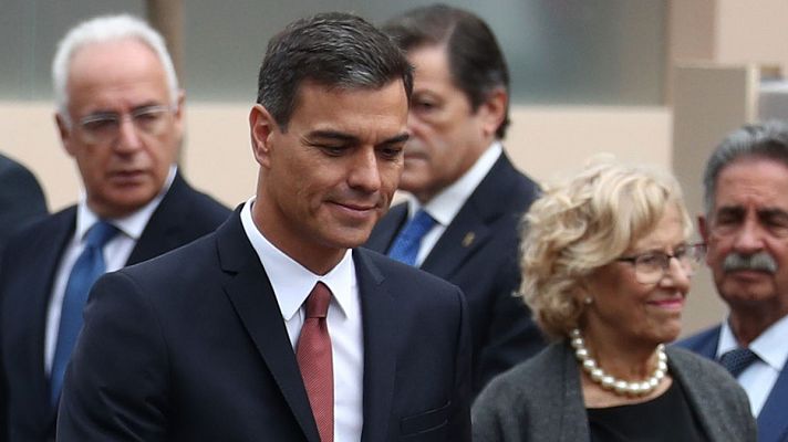 Pedro Sánchez recibe pitos y abucheos en el desfile de la Fiesta Nacional