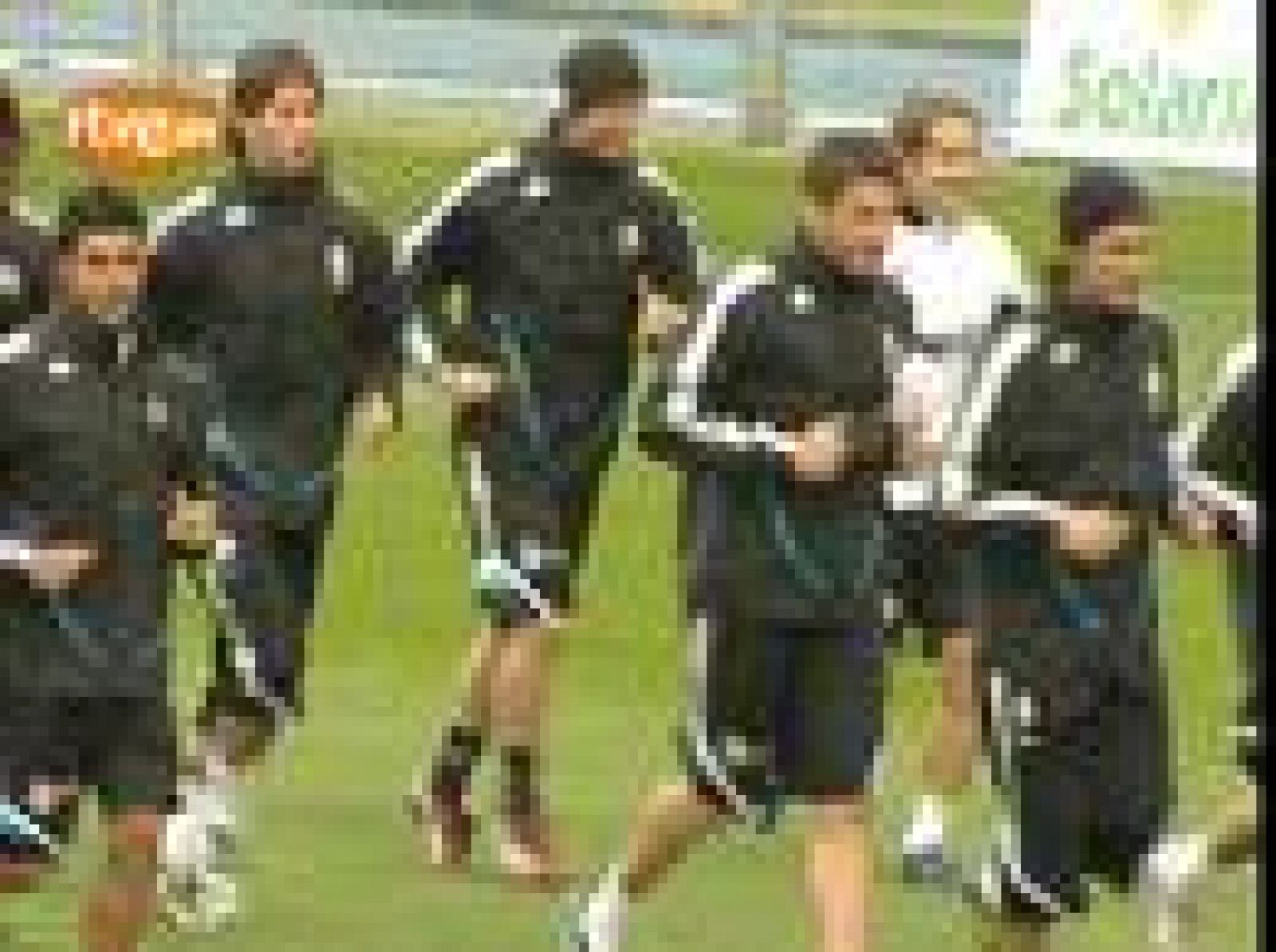 El Madrid entrena con todos sus efectivos | Ver