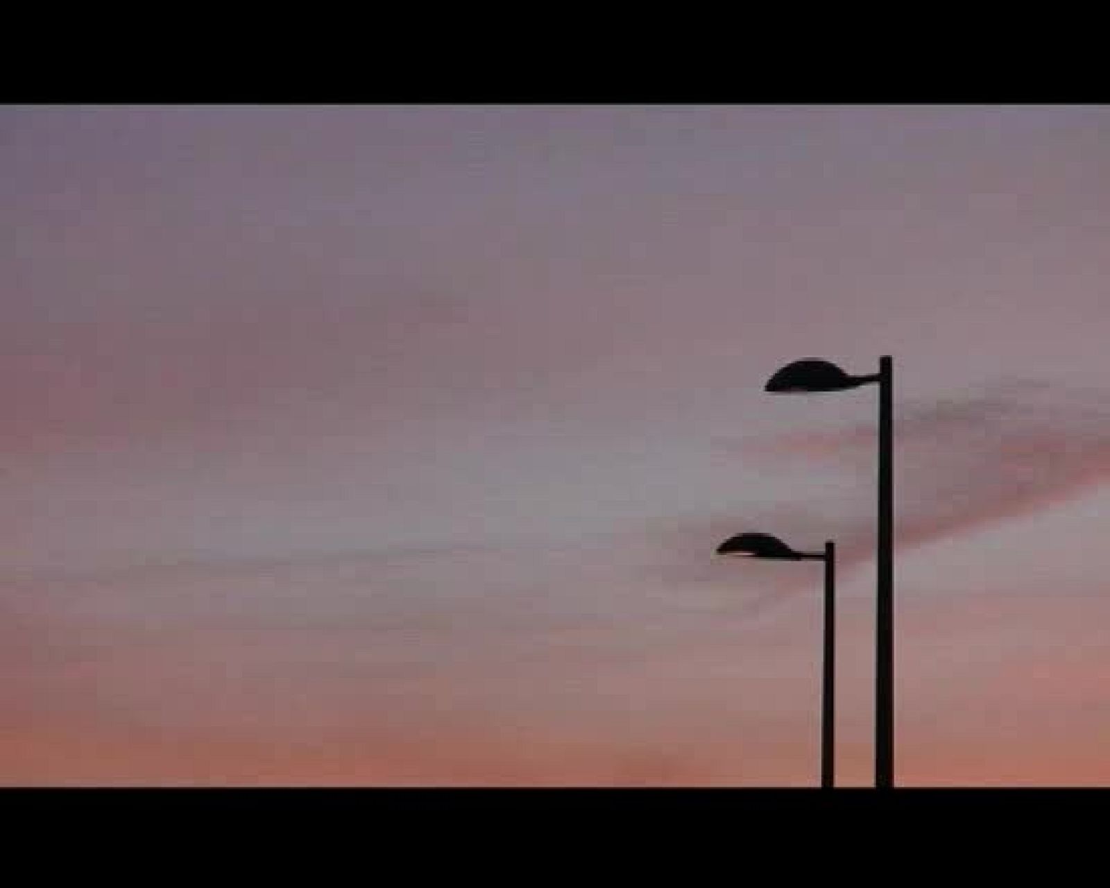 Ráfaga 30 - Solo es la luz | Ver