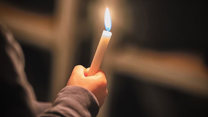 Telediario 1 - Las víctimas acusan al obispo que presidirá la comisión de la Iglesia contra la pederastia de ocultar los abusos cometidos