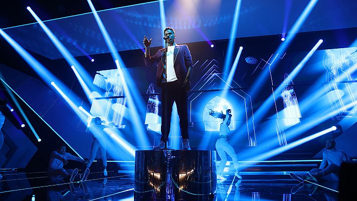 OT 2018 - Famous canta "Take me to church"